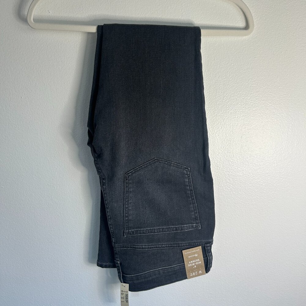 BRAND NEW MADEWELL Mid-Rise Skinny Jeans (Black Frost wash) 28T